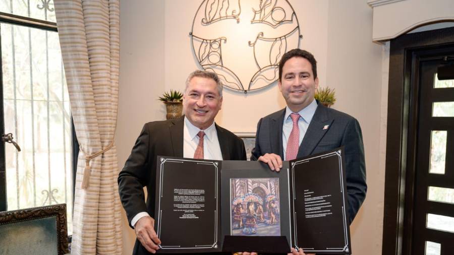 Javier Díaz expuso en reunión con Javier Villalobos que Saltillo expuso que la es considerado uno de los principales polos industriales