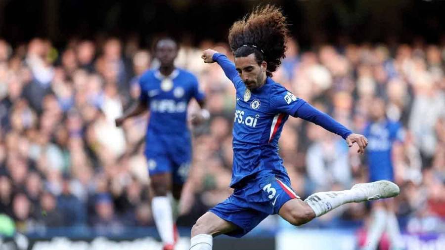 La llegada de Cucurella representa además un movimiento de alto impacto debido a su pasado como canterano del FC Barcelona.