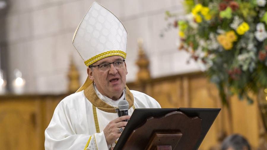 Hilario González García anunció que se realizará una misa de desagravio para restablecer el culto en la capilla afectada.