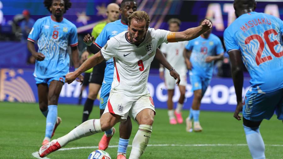 El FC Barcelona habría contactado al entorno de Harry Kane para conocer su situación de cara a la próxima temporada.