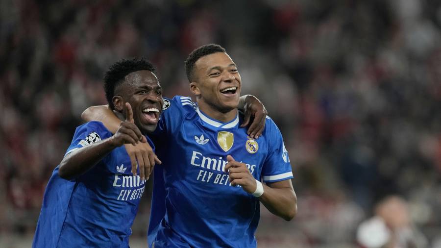 Mbappé firmó un póker inolvidable en Atenas y guió la dramática victoria 4-3 del Real Madrid ante Olympiakos en la Champions League 2025-26.