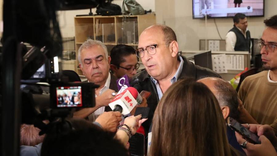 El diputado federal Rubén Moreira Valdez calificó la reforma electoral de Morena como un intento autoritario para perpetuarse en el poder.