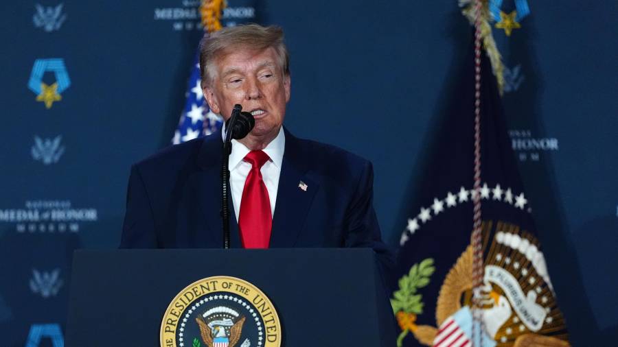 Trump dice que está cansado de la política en la convención republicana