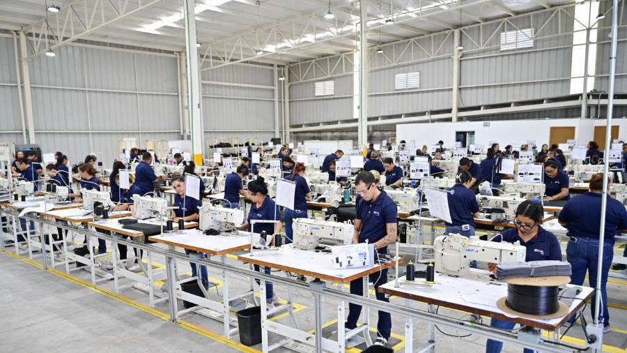 La empresa Dual mantiene abierta una jornada de reclutamiento para contratar a 100 personas en el área operativa.