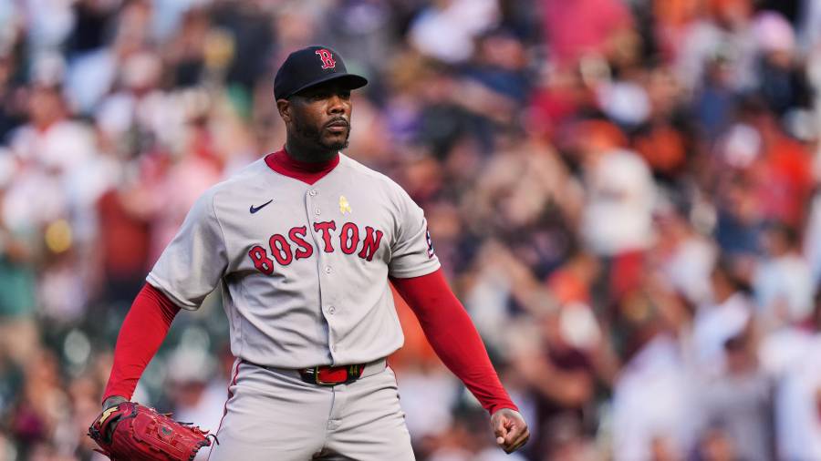 Aroldis Chapman alcanzó los 400 salvamentos de su carrera al asegurar la victoria de los Medias Rojas en Camden Yards.