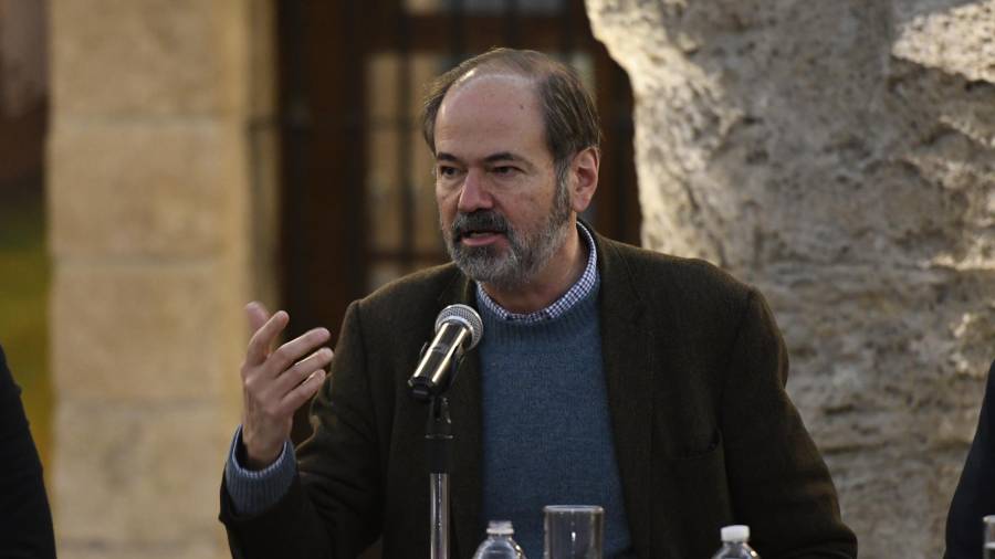 Monstruos del sueño y de la razón, entrevista con Juan Villoro