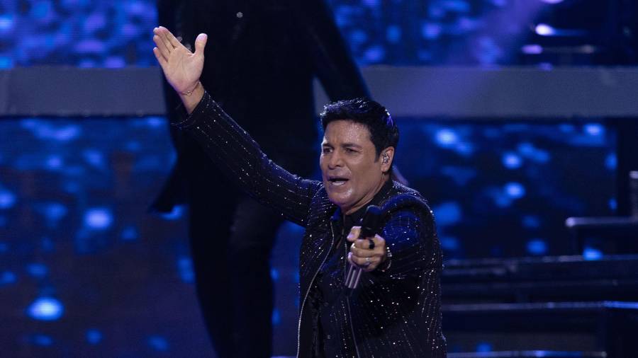 Compra. El Estadio Francisco I. Madero recibirá al intérprete de ‘Torero’ en uno de los conciertos más esperados del año.