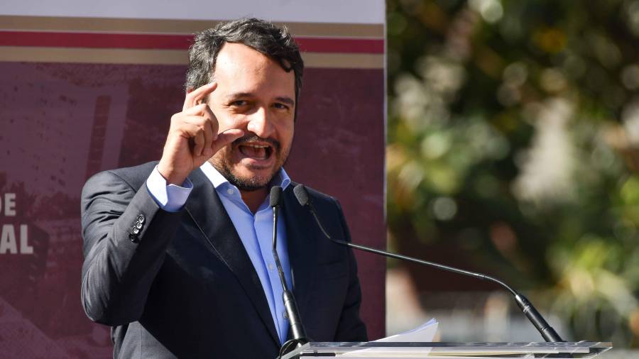 Además, negó que sea dueño de alguna empresa relacionada con la venta de combustible.