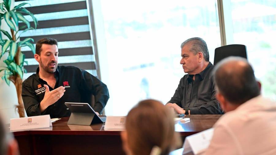 Miguel Ángel Riquelme Solís encabezó una reunión de trabajo para evaluar el desempeño de Servicios Públicos Municipales y definir nuevas estrategias operativas.