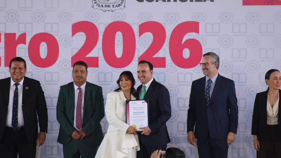 Coahuila: Manolo Jiménez entrega reconocimientos a maestros de la sección 35 del SNTE