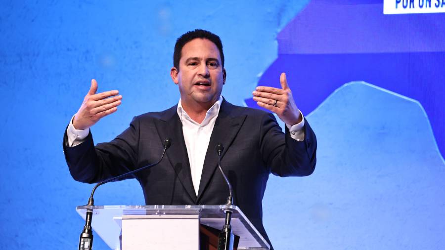 Javier Díaz superó a sus homólogos de Chihuahua y Monterrey en niveles de aprobación.