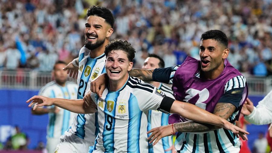 Julián Álvarez y Lautaro Martínez comandaron la victoria de la Selección de Argentina sobre Suiza para instalarse en la ronda de Semifinales de la Copa del Mundo 2026, donde enfrentarán a Inglaterra.