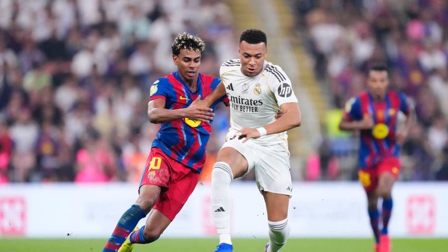 Lamine Yamal y Kylian Mbappé serán dos de las principales figuras del Clásico Español, en el que Barcelona buscará ampliar su ventaja sobre el Real Madrid.