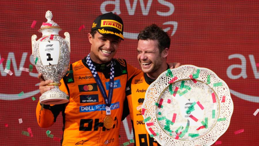 Lando Norris celebró su primera victoria de la temporada tras dominar el cierre de la carrera en el Hungaroring.