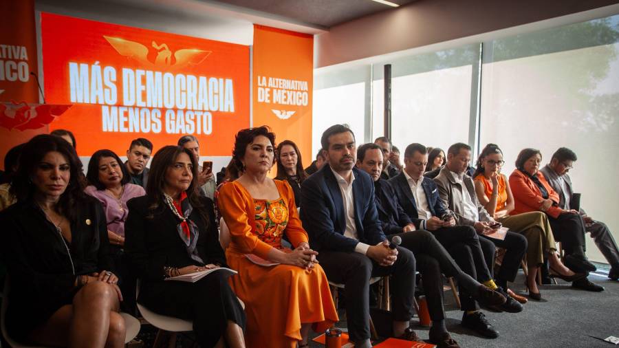 El proyecto tiene coincidencias con la propuesta presidencial, como el voto electrónico y la fiscalización de recursos.