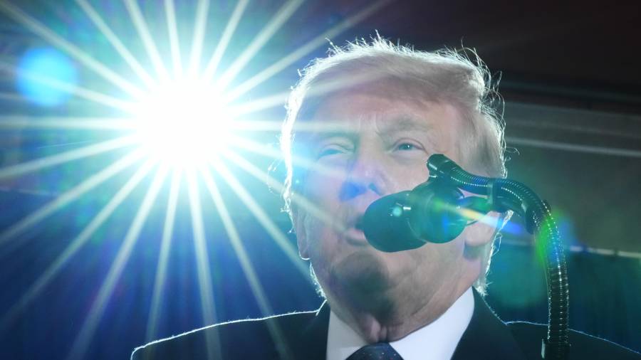 Trump canceló planes de fin de semana en Nueva Jersey para dar seguimiento a negociaciones con Teherán en Washington.