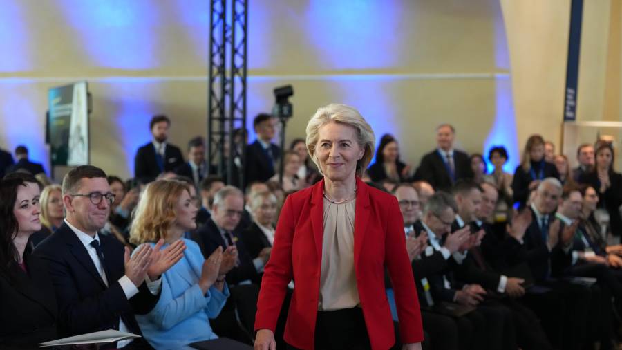 La presidenta de la Comisión Europea, Ursula von der Leyen, declaró que “se trata de resiliencia, se trata de crecimiento, y de que Europa dé forma a su propio futuro”, al respecto de este nuevo tratado comercial.