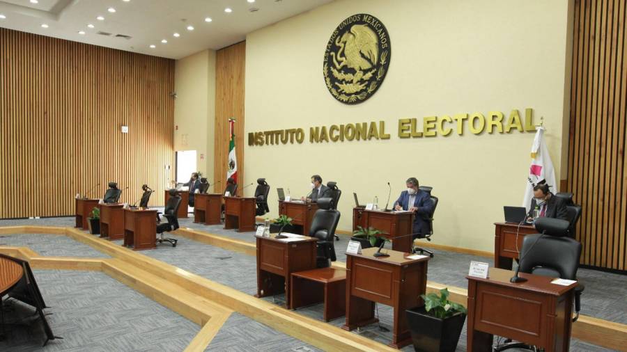 Veredicto. En otro tema, el TEPJF determinó que Morena no afectó las reglas de la consulta.