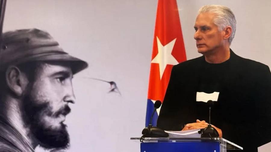 Miguel Díaz-Canel, presidente de Cuba, durante una conferencia de prensa en La Habana, Cuba.