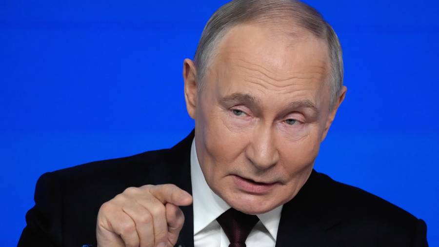 El presidente ruso ha gobernado el país durante 25 años y utiliza el evento para consolidar su poder y expresar sus opiniones sobre asuntos nacionales y globales. FOTO: