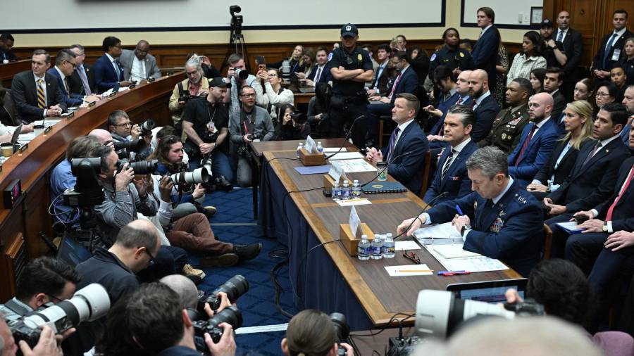 El testimonio de Hegseth ante el Congreso sirvió para revelar el costo inicial de la guerra en Irán, estimado en 25 mil millones de dólares, y el despliegue de miles de municiones.