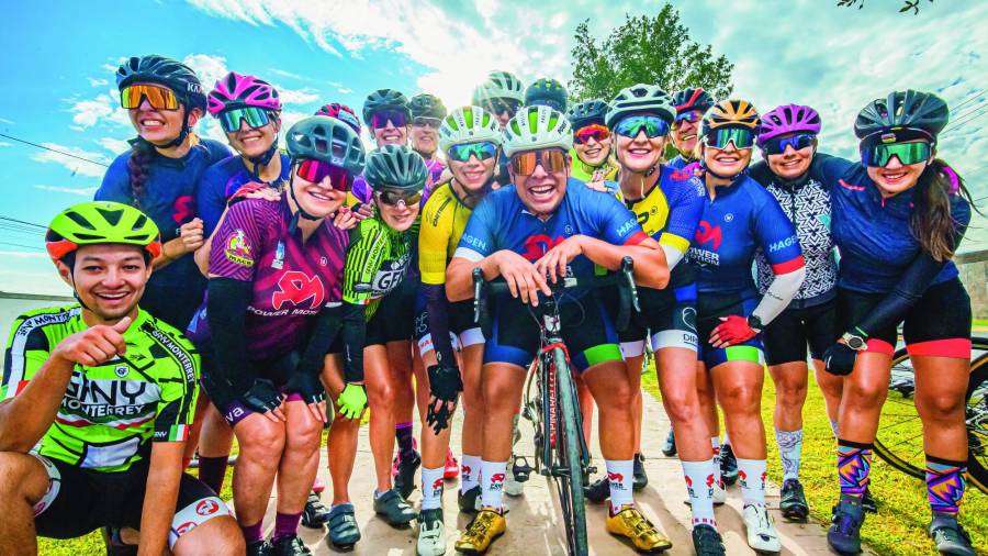 El equipo de Power Motion en el Bulevar Los Rodríguez.