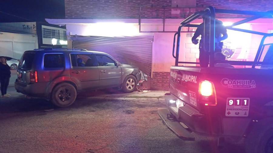 El negocio se encontraba fuera de servicio, lo que evitó que hubiera personas heridas dentro del local.