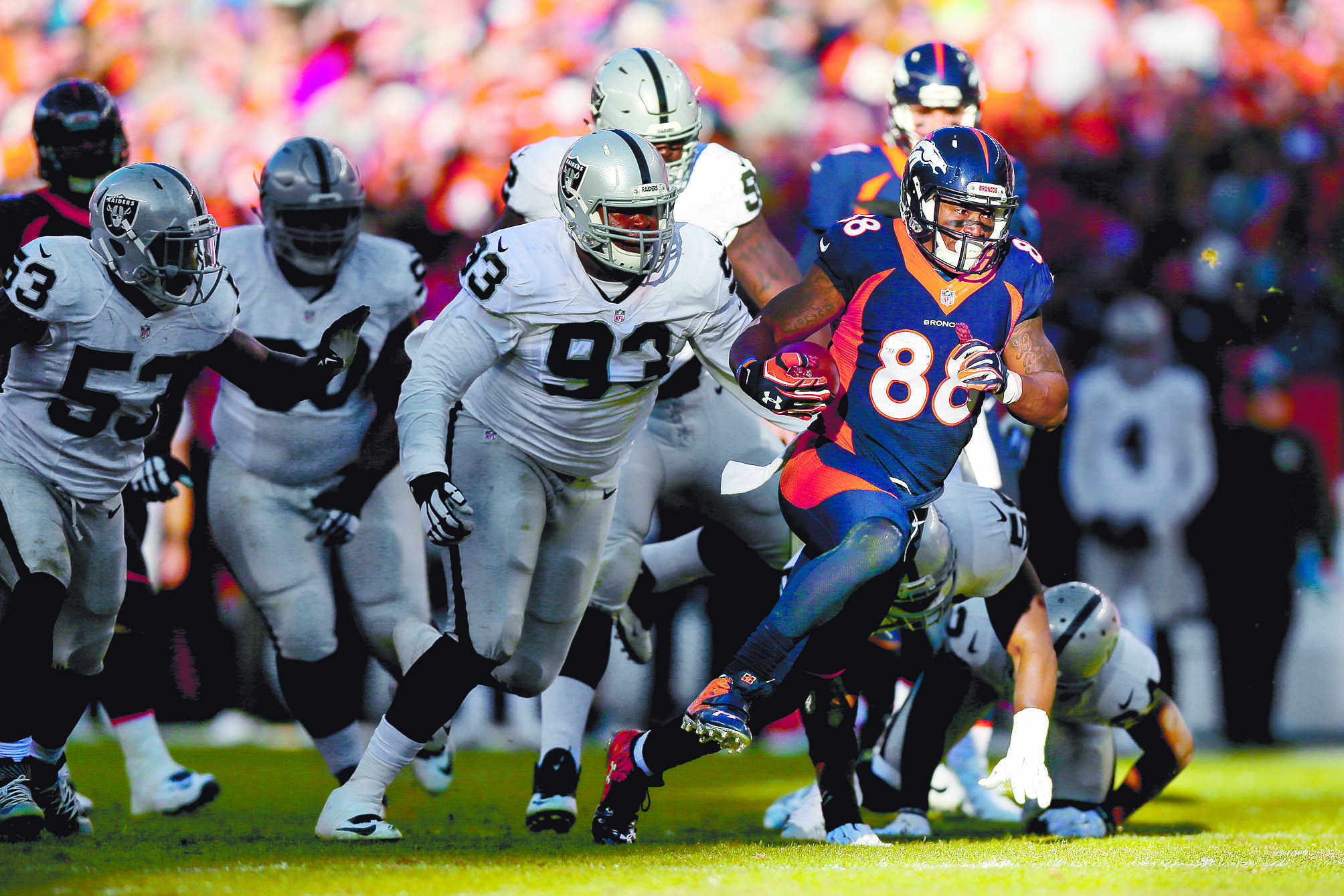 Los Malosos ante Broncos; Lucha por la cima de la AFC