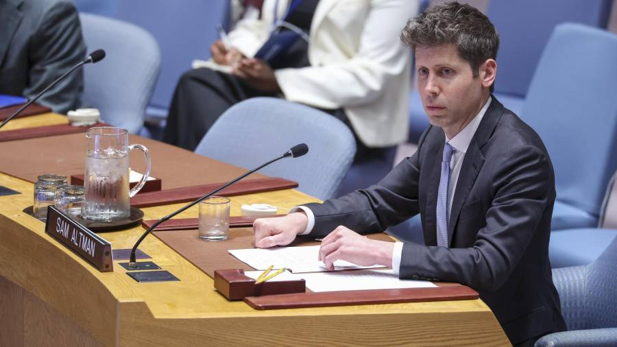 El CEO de OpenAI, Sam Altman, interviene durante una reunión del Consejo de Seguridad sobre IA en el marco de la Asamblea General de las Naciones Unidas en la sede de las Naciones Unidas en Nueva York.