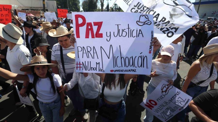 Marcha en memoria del alcalde de Uruapan, Carlos Manzo.