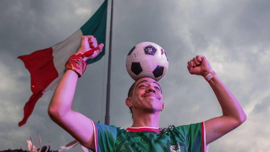 En punto de las 18:00 horas del domingo 5 de julio, la Selección Mexicana disputará su pase a la siguiente ronda de la justa mundialista en el Estadio Ciudad de México contra Inglaterra.