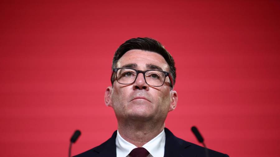 Andy Burnham habla tras ser confirmado como el nuevo líder del Partido Laborista y próximo primer ministro del país durante la “Conferencia Especial del Partido Laborista” celebrada en el centro de Londres.