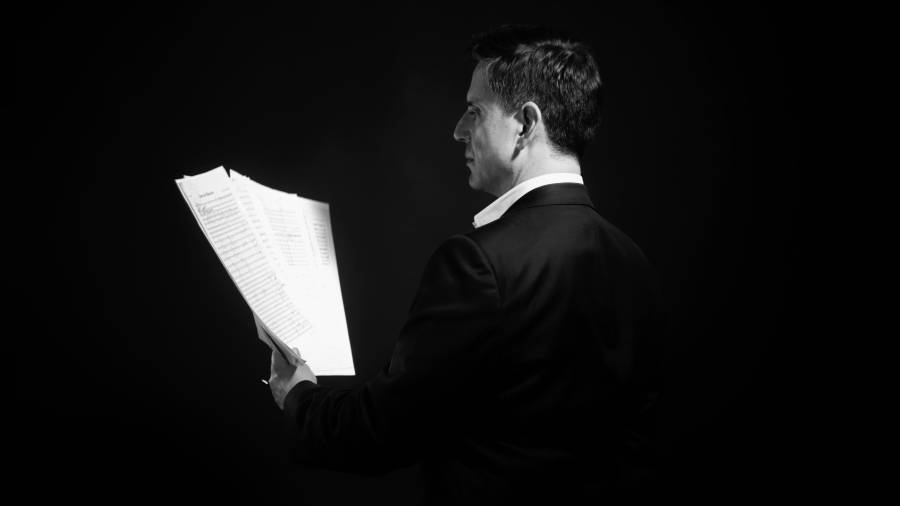 Compositor coahuilense Antonio Juan-Marcos gana premio en Estados Unidos por su obra El canto de Macario