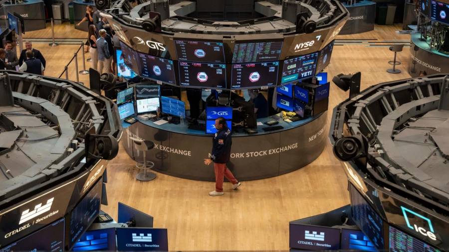 Una vista general de la sala de operaciones de la Bolsa de Nueva York el viernes 7 de agosto de 2026, en Nueva York.