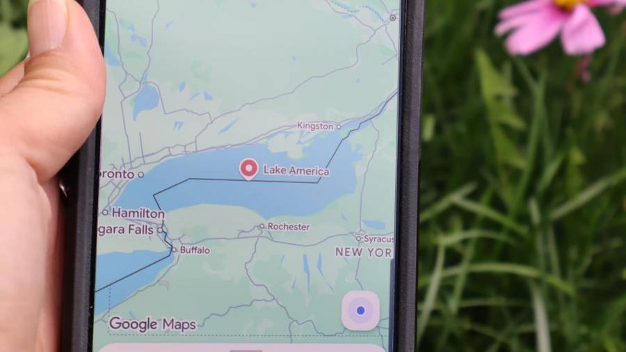 Una búsqueda de “Lake Ontario” en Google Maps aparece como “Lake America”.