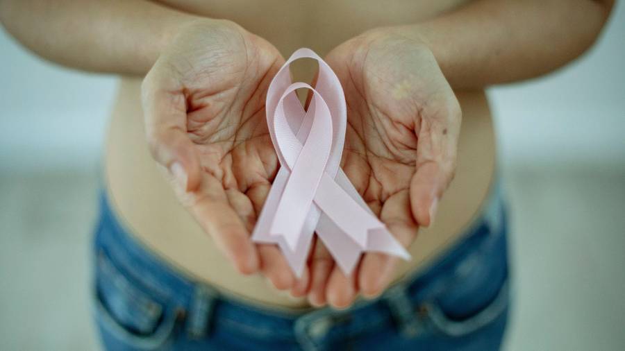 La concienciación sobre el cáncer de mama fomenta el autocuidado y recuerda que el diagnóstico oportuno transforma el pronóstico de la enfermedad.