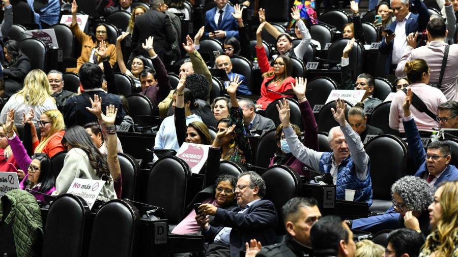 Durante la sesión ordinaria de la Cámara de Diputados fue aprobado con 347 votos a favor y 128 en contra el dictamen en materia de simplificación orgánica.