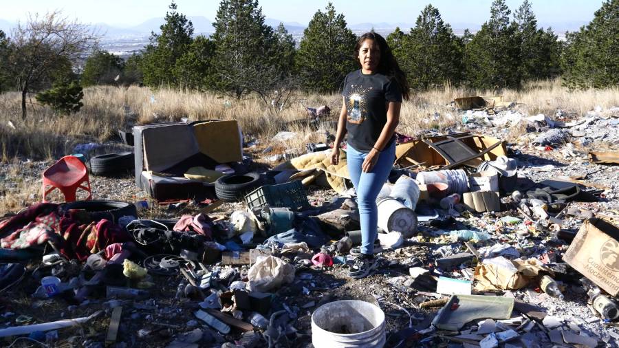La senderista y activista Nathalie Pineda convocó a la ciudadanía a participar en una jornada de limpieza en la falda de la sierra.