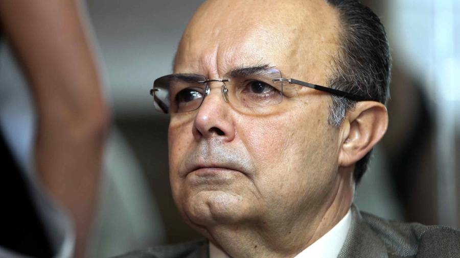 Se va Plinio... y no volverá