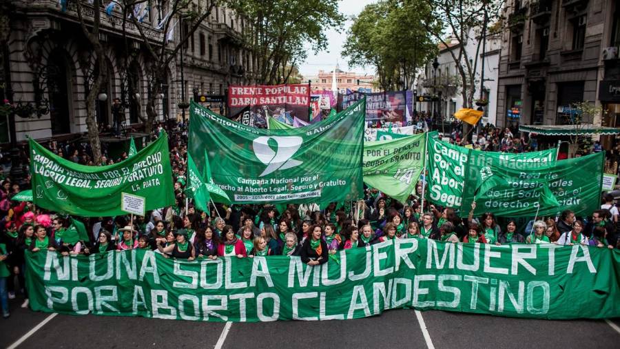 Argentina aprueba la legalización del aborto