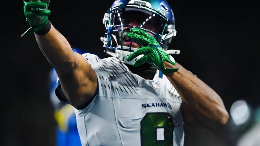 La Semana 16 de la NFL entra en su fase decisiva, con equipos de la AFC y NFC luchando por asegurar su lugar en los Playoffs.