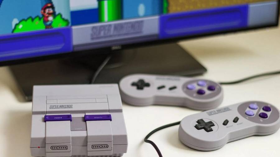 En 1993, gastar $2,500 pesos en una consola como la Super Nintendo o el Sega CD era una inversión seria.