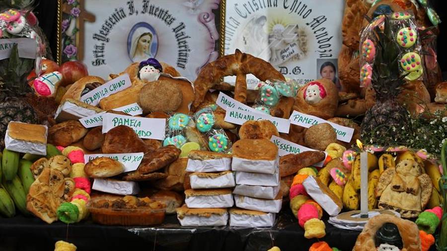 Historia del pan de muerto, una leyenda de azucar y sangre