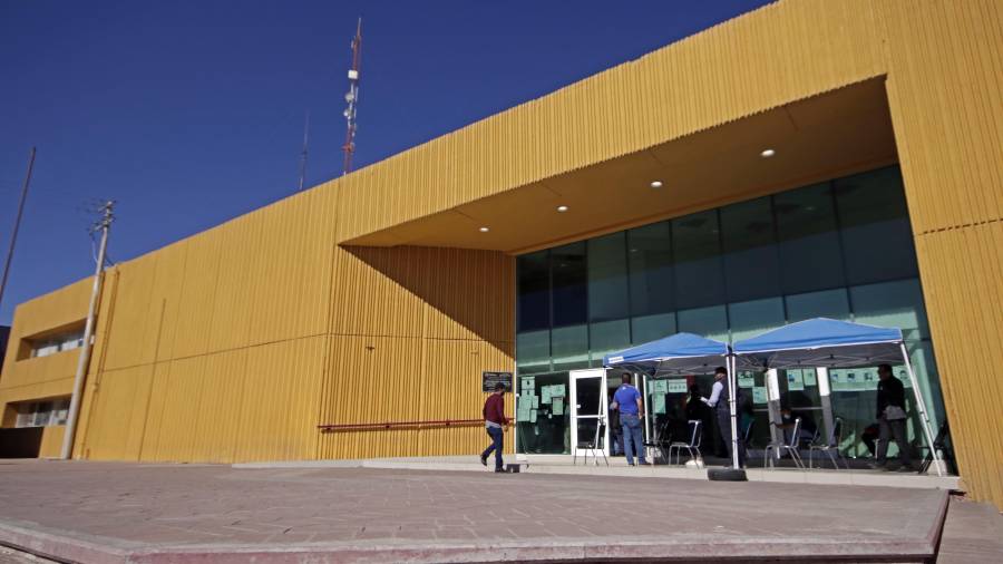 La denuncia formal fue interpuesta ante el Ministerio Público en Saltillo, rompiendo el silencio tras años de amenazas.