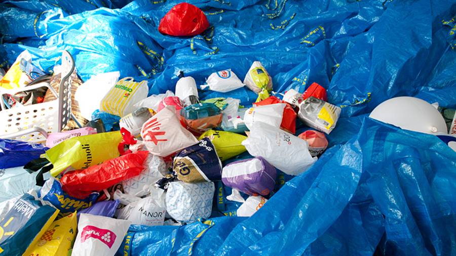 Científicos mexicanos descubren un hongo que degrada el plástico en 60 horas