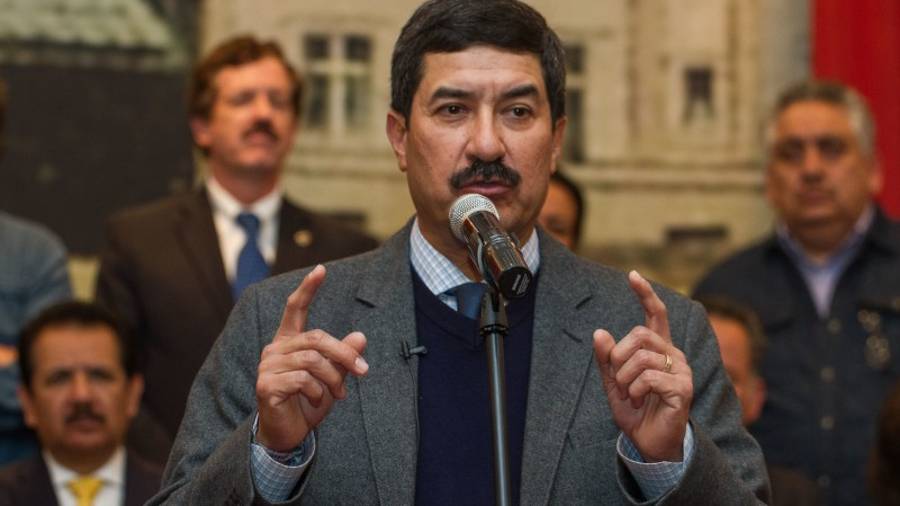 Exhiben a Corral en Chihuahua por 'derroche' de 466 mdp en imagen