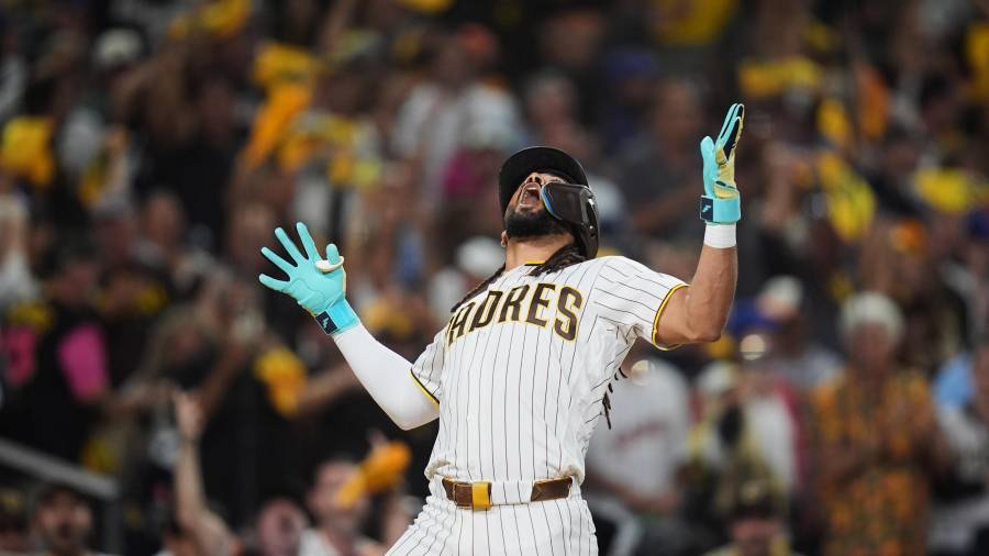 Los Padres de San Diego eliminaron en dos juegos a los Cubs y avanzaron a la Serie Divisional, donde enfrentarán a Milwaukee.