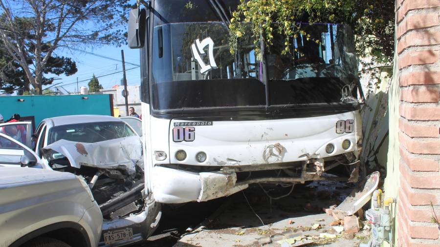 Las afectadas fueron trasladadas a un hospital para su atención médica.