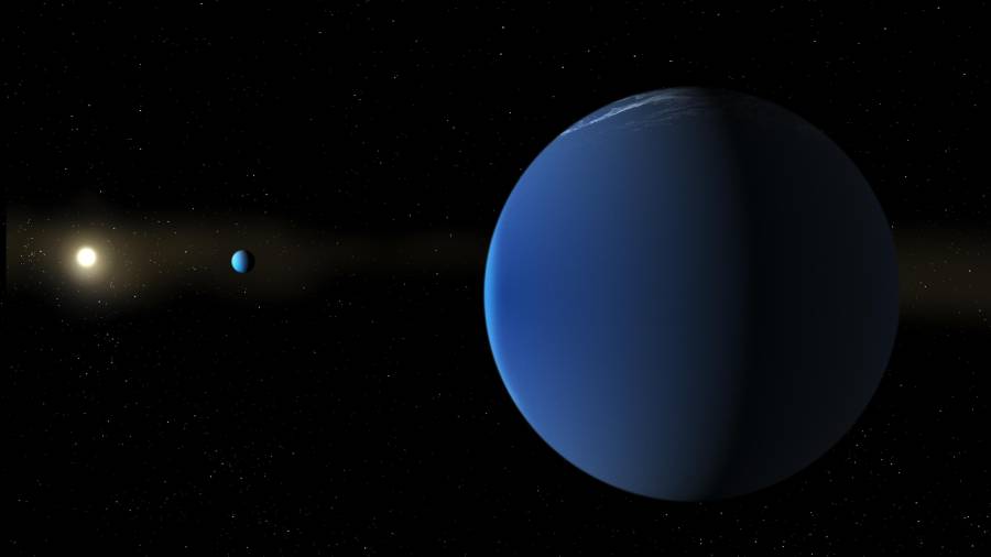 Esta ilustración proporcionada por la NASA muestra la estrella TOI-791, similar al Sol, al fondo a la izquierda, y dos planetas gigantes que el telescopio espacial TESS de la NASA descubrió en su órbita.