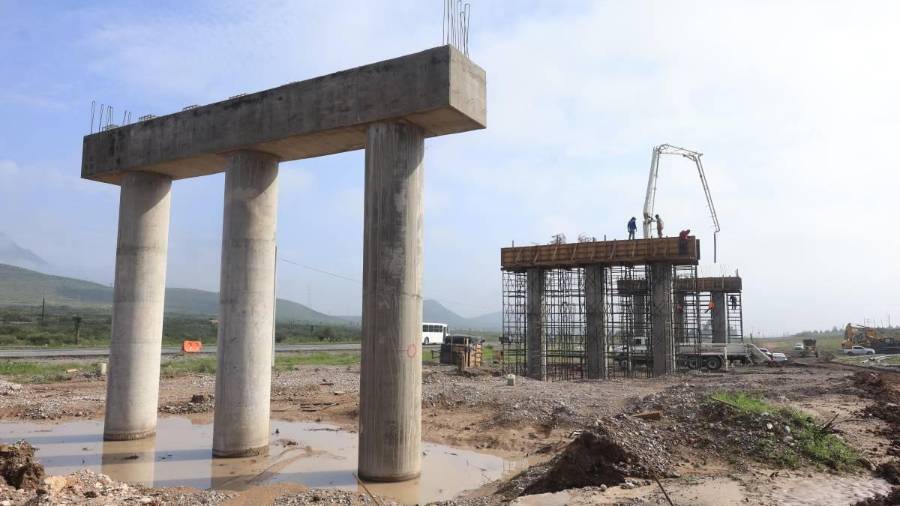 La ampliación de la carretera a Derramadero es una de las obras viales clave para la Región Sureste de la entidad.